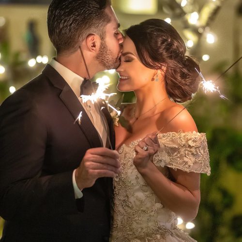 Photo de mariage d'un couple amoureux
